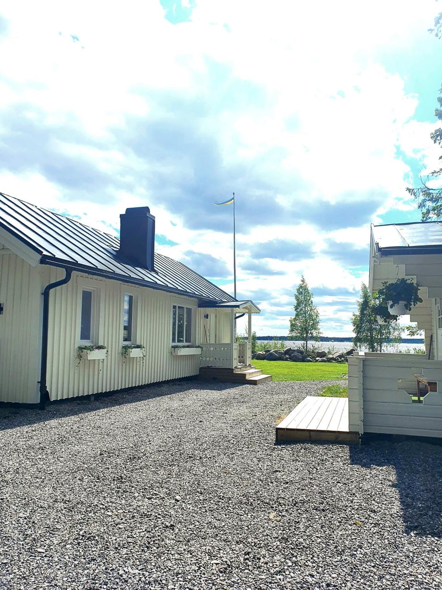 Stuga Med Havsutsikt Robertsfors Luaran gambar