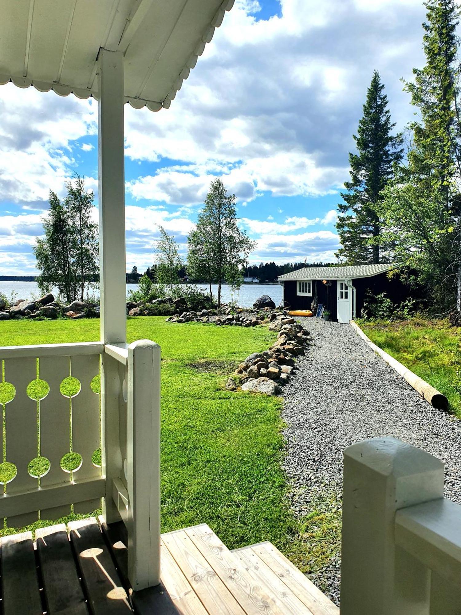 Stuga Med Havsutsikt Robertsfors Luaran gambar