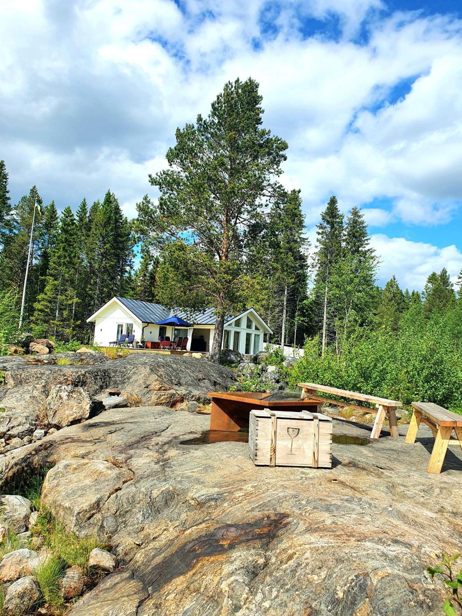Stuga Med Havsutsikt Robertsfors Luaran gambar